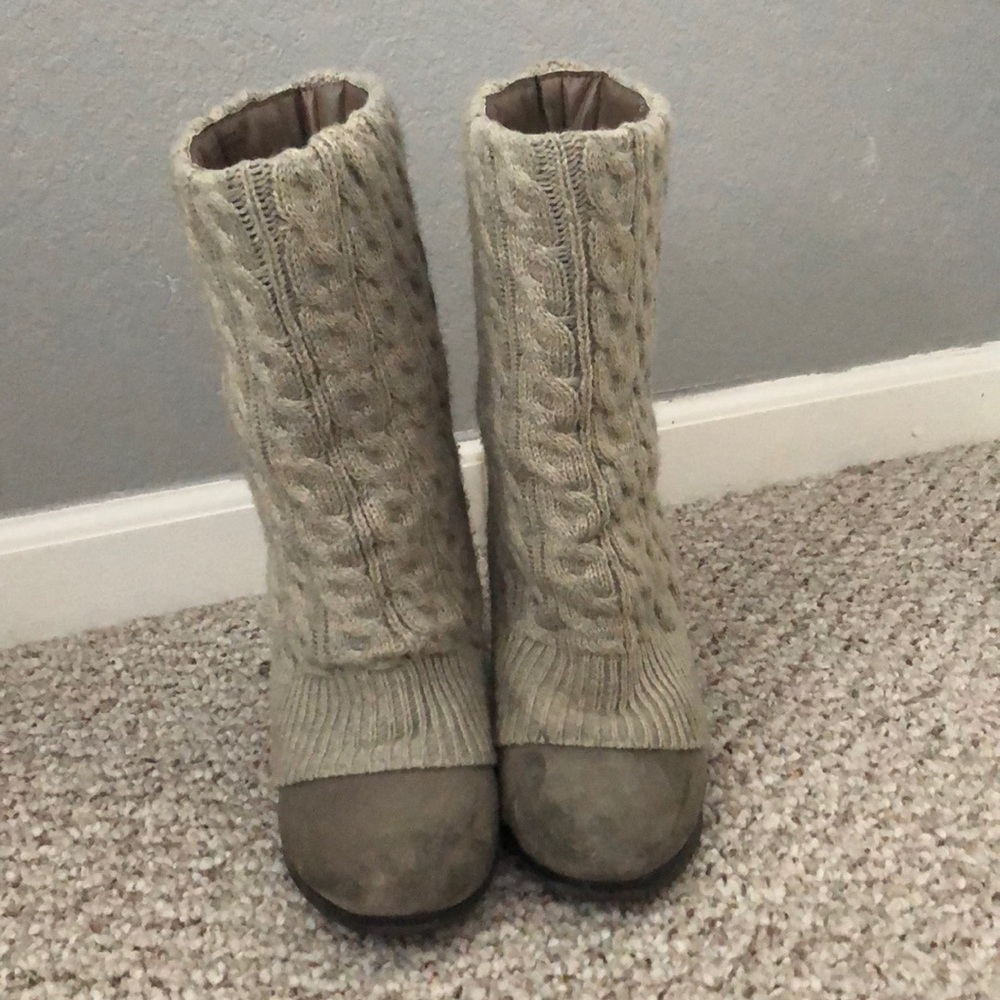 Steve Madden Aspenn Wedge Boots - size 9.5